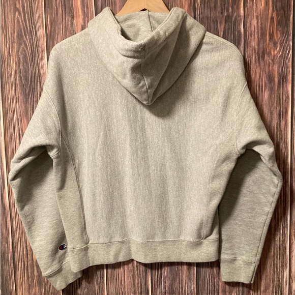 Vintage Champion Reverse Weave Embroidered Front Logo Pullover Sweatshirt Size M - Picture 2 of 6